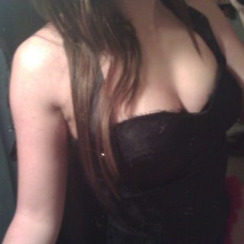 Profil de Naisha, 23 ans, pute à Aubervilliers