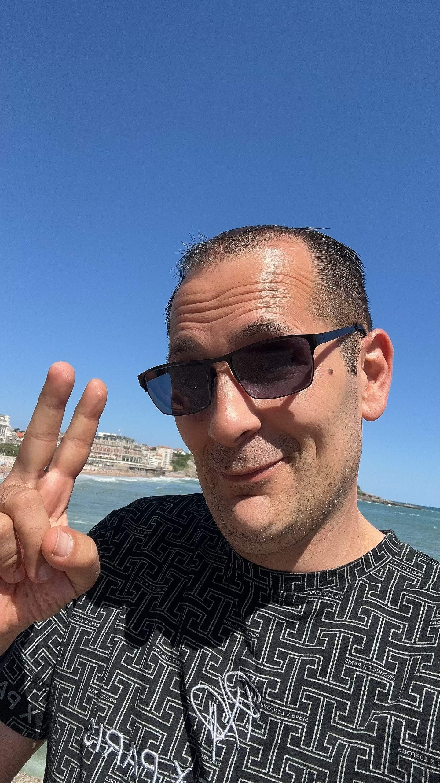 Profil de Zino, 46 ans, pute à L'Île-Saint-Denis