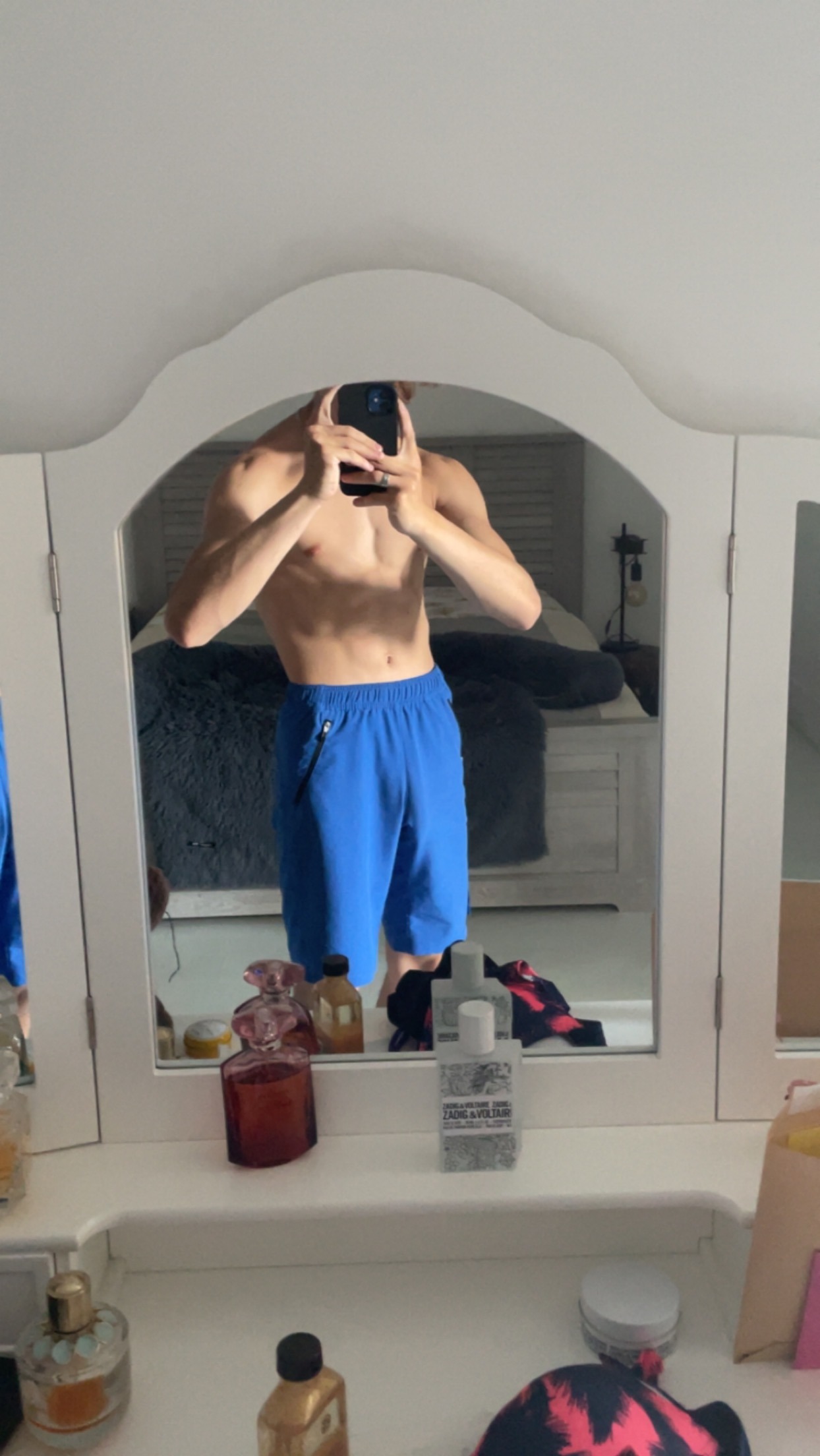 Profil de Zlatko, 19 ans, pute à Sevran