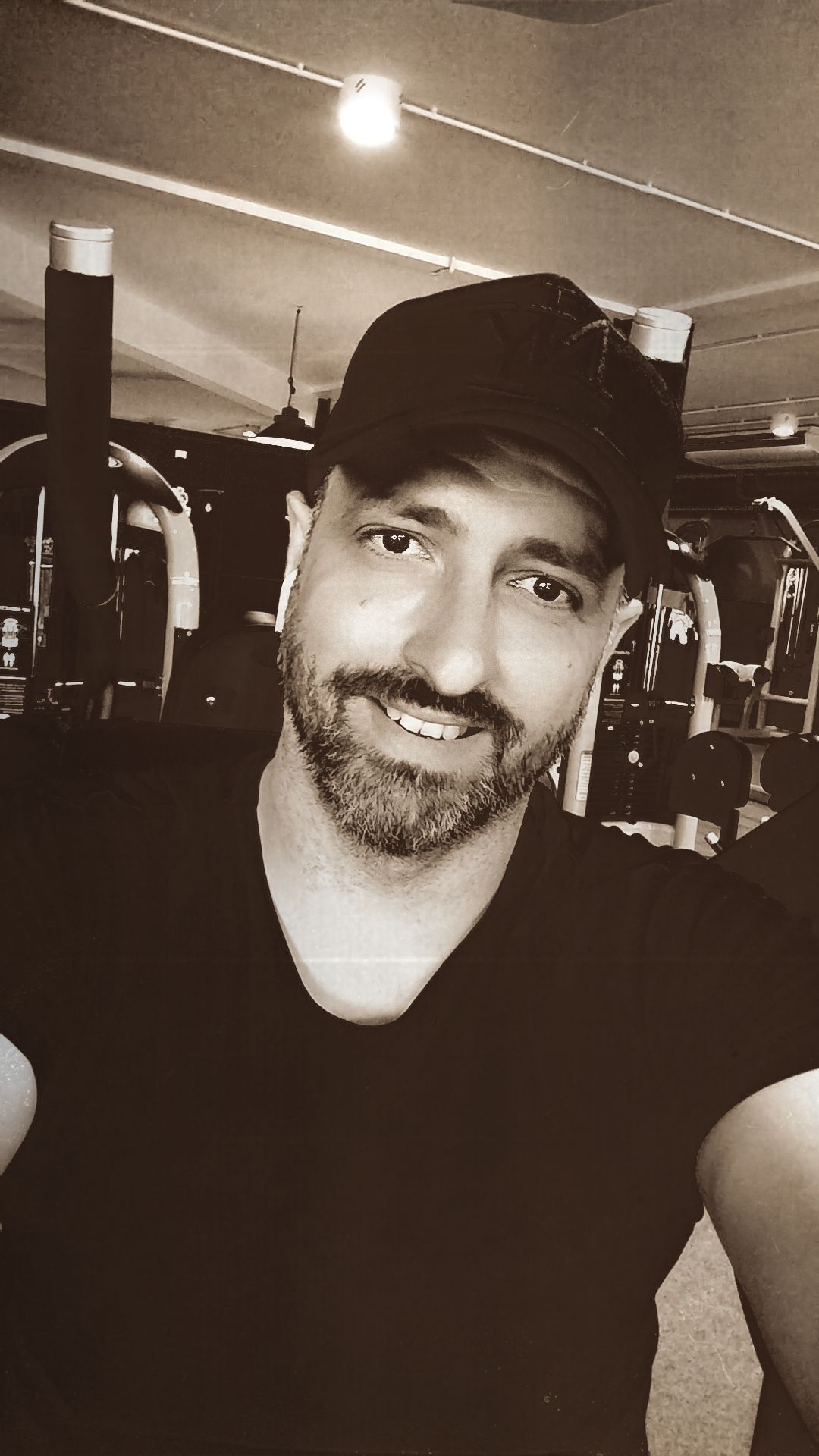 Profil de Léandre, 39 ans, pute à Saint-Ouen-sur-Seine