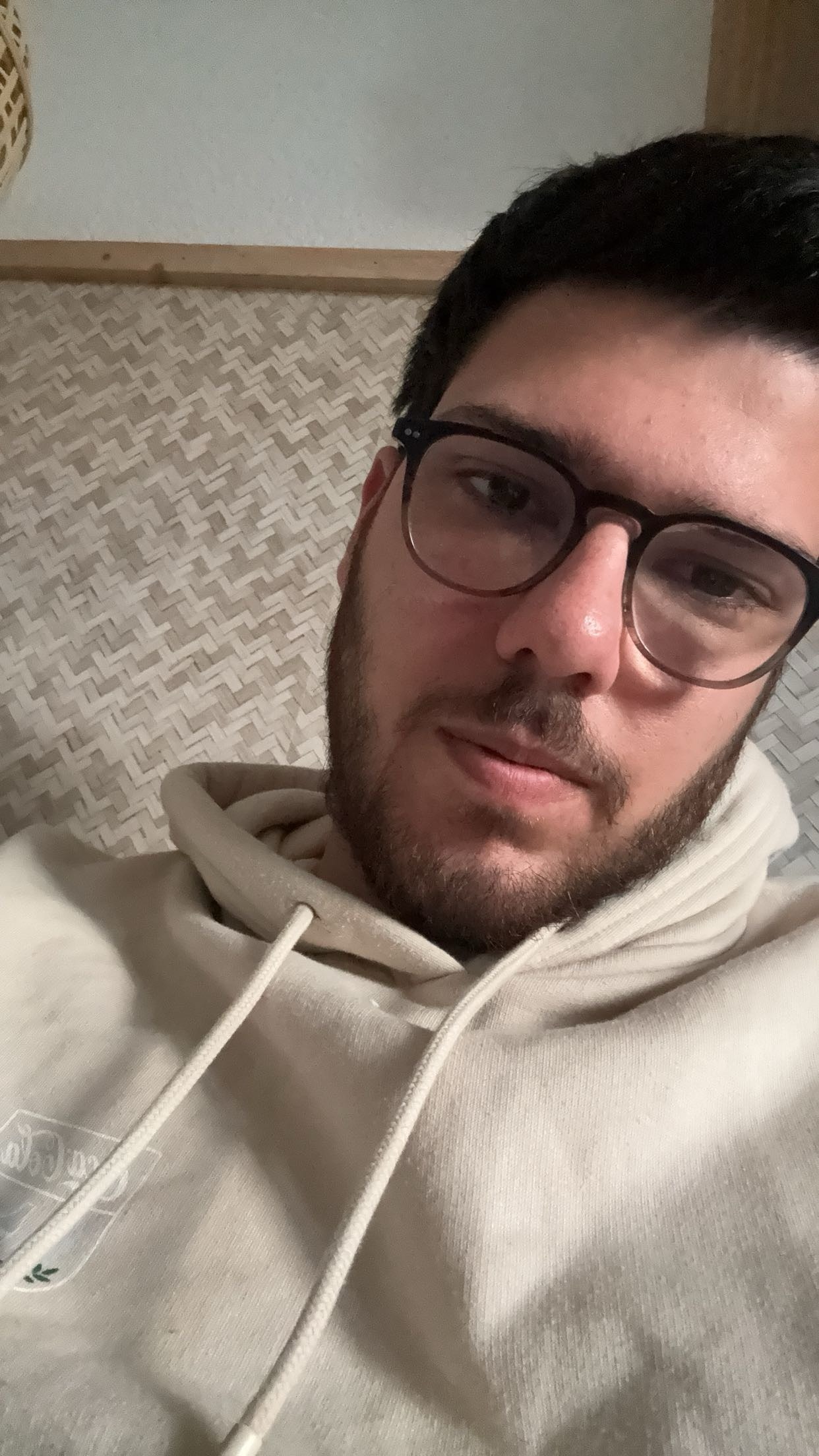 Profil de Elin, 23 ans, pute à Villemomble