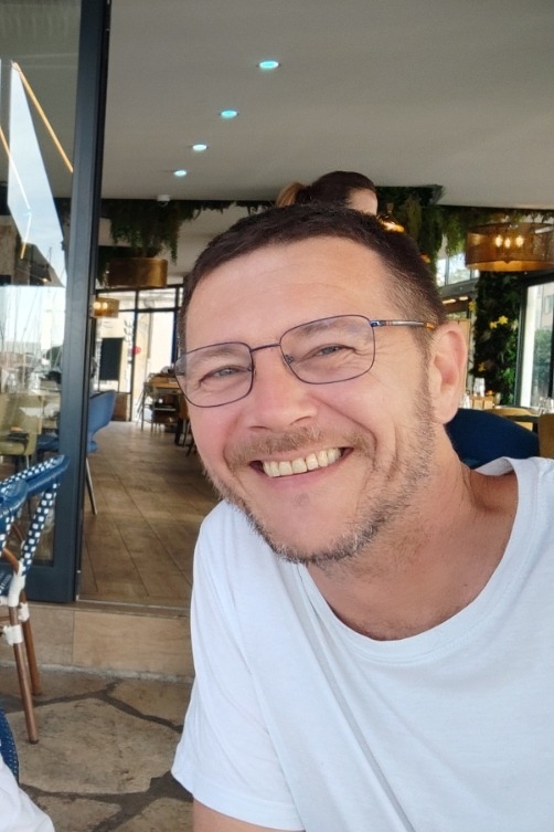 Profil de Dioncounda, 46 ans, pute à Aubervilliers