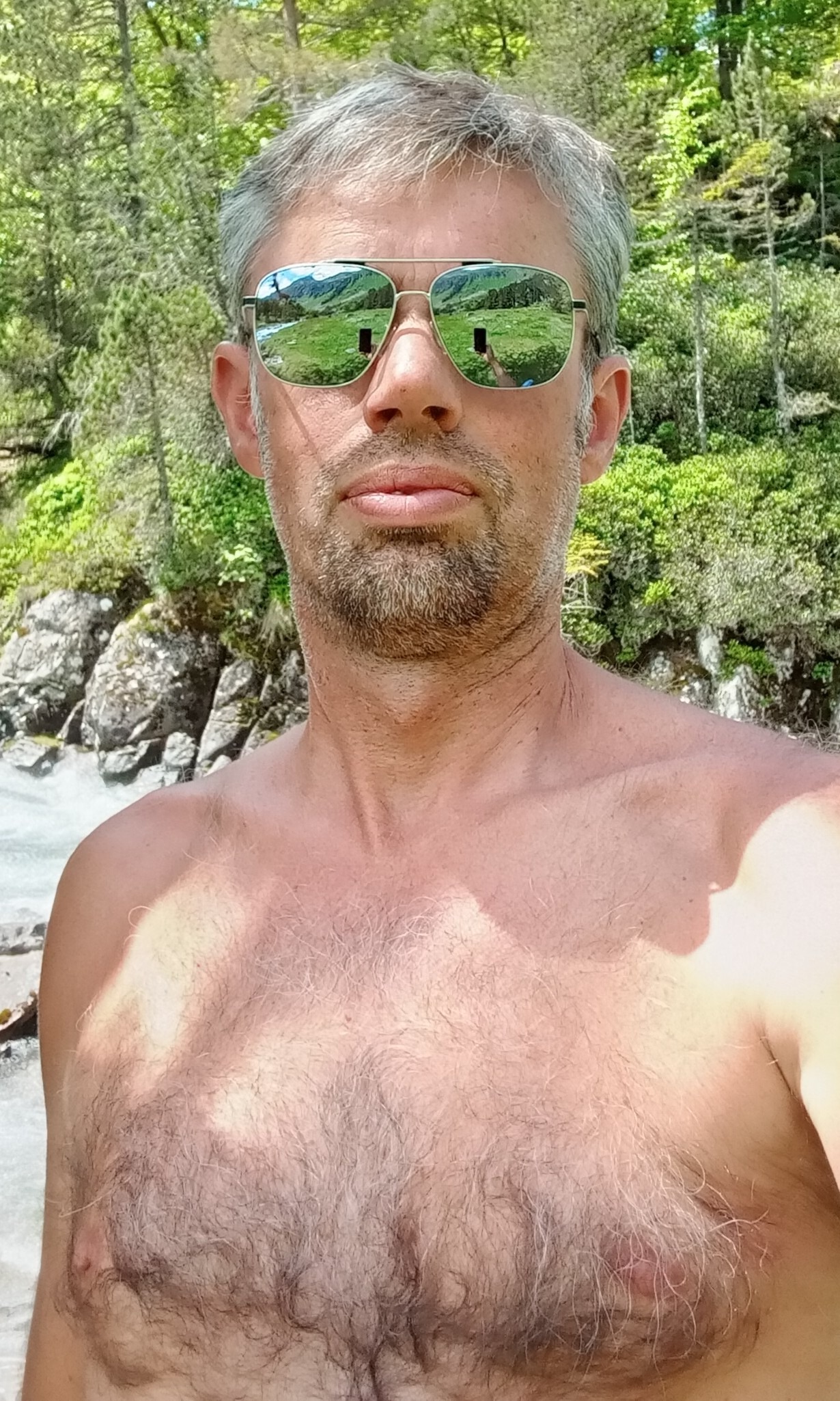 Profil de Jair, 54 ans, pute à Rosny-sous-Bois